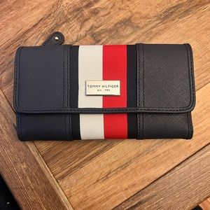 Tommy Hilfiger wallet